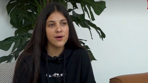 PESMA KOJA TOPI DUŠU: Pavlina zapevala u studiju Novosti (VIDEO) PESMA KOJA TOPI DUŠU: Pavlina zapevala u studiju Novosti (VIDEO)