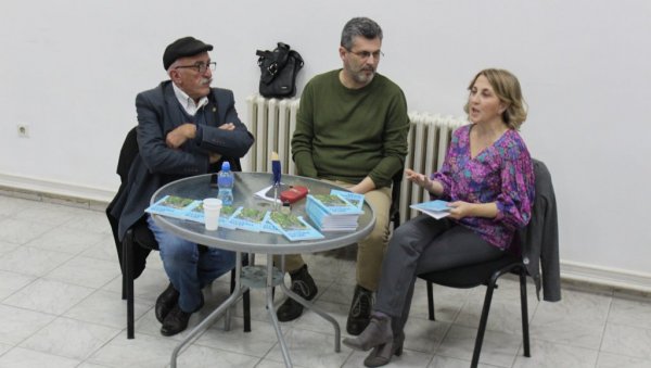 СРЦЕ - ЗАВИЧАЈ СВИХ РЕЧИ: Одржана веома посећена промоција књиге Весне Ристовић из Краљева СРЦЕ - ЗАВИЧАЈ СВИХ РЕЧИ: Одржана веома посећена промоција књиге Весне Ристовић из Краљева