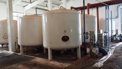 INVESTICIJA VREDNA STO MILIONA: Počela zamena filtera u subotičkoj fabrici vode INVESTICIJA VREDNA STO MILIONA: Počela zamena filtera u subotičkoj fabrici vode