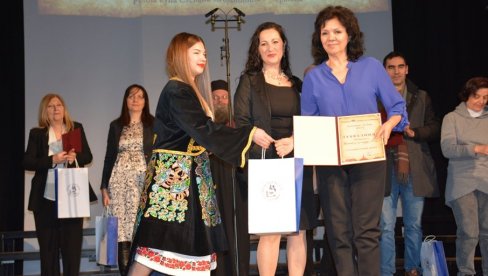 SAČUVANO NASLEĐE PROŠLOSTI: Muzej Krajine obeležio 90 godina postojanja (FOTO) SAČUVANO NASLEĐE PROŠLOSTI: Muzej Krajine obeležio 90 godina postojanja (FOTO)