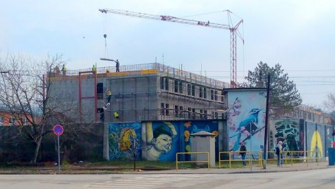 SAVREMENI USLOVI ZA 200 OSUĐENICA: Napreduje izgradnja novog paviljona u ženskom zatvoru u Požarevcu SAVREMENI USLOVI ZA 200 OSUĐENICA: Napreduje izgradnja novog paviljona u ženskom zatvoru u Požarevcu