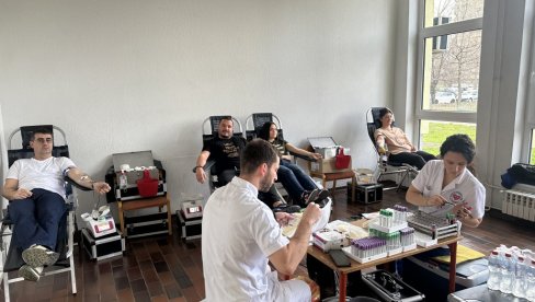 KRV DALO 38 NOVOSADSKIH AKADEMACA: Akcija organizovana u studentskom domu „Živojin Ćulum“ KRV DALO 38 NOVOSADSKIH AKADEMACA: Akcija organizovana u studentskom domu „Živojin Ćulum“