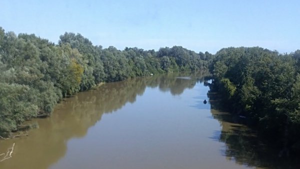 За превоз скелом преко Велике Мораве 5,8 милиона За превоз скелом преко Велике Мораве 5,8 милиона