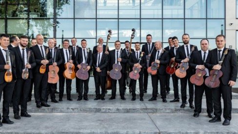 NA SCENI 40 MUZIČARA : Pripreme za 34. festival nove rusinske pesme „Ružin vrt“ NA SCENI 40 MUZIČARA : Pripreme za 34. festival nove rusinske pesme „Ružin vrt“