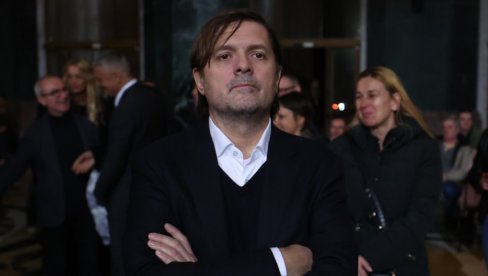PETI PUT OTAC: Porodila se žena Milana Popovića PETI PUT OTAC: Porodila se žena Milana Popovića
