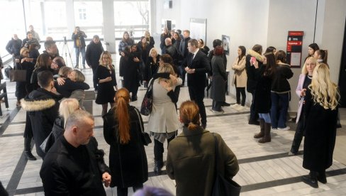 TOG DANA TREBALO JE DA JA UMREM, A NE MOJA BOKA Roditelji Bojane Asović ubijene u Ribnikaru o nesreći koja ih je zadesila TOG DANA TREBALO JE DA JA UMREM, A NE MOJA BOKA Roditelji Bojane Asović ubijene u Ribnikaru o nesreći koja ih je zadesila