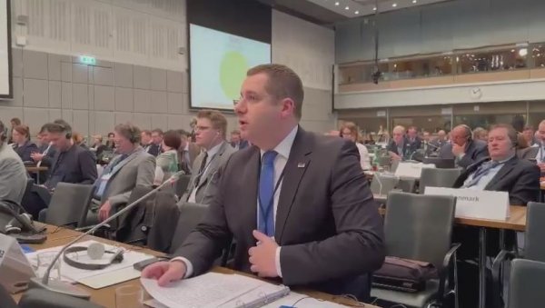 ШЕФОВИ ДЕЛЕГАЦИЈА БИХ И ХРВАТСКЕ У ОЕБС-У: Није било никаквих нерегуларности, опозиција мора да прихвати пораз ШЕФОВИ ДЕЛЕГАЦИЈА БИХ И ХРВАТСКЕ У ОЕБС-У: Није било никаквих нерегуларности, опозиција мора да прихвати пораз