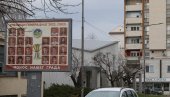 BILBORDI NA PONOS: Širom Vršca osvanule fotografije svih đaka generacije BILBORDI NA PONOS: Širom Vršca osvanule fotografije svih đaka generacije