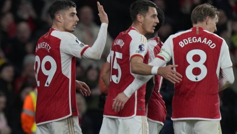 ARSENAL I ŠEFILD ISPISUJU ISTORIJU: Tobdžije jure treću uzastopnu pobedu u gostima sa pet ili više golova, a Šefild.... ARSENAL I ŠEFILD ISPISUJU ISTORIJU: Tobdžije jure treću uzastopnu pobedu u gostima sa pet ili više golova, a Šefild....
