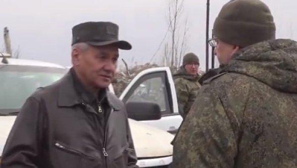 НАЈНОВИЈЕ ВЕСТИ ИЗ УКРАЈИНЕ: Руси запленили хрватско оружје, Шојгу поставио питање кад је видео РБГ-6 (ВИДЕО) НАЈНОВИЈЕ ВЕСТИ ИЗ УКРАЈИНЕ: Руси запленили хрватско оружје, Шојгу поставио питање кад је видео РБГ-6 (ВИДЕО)