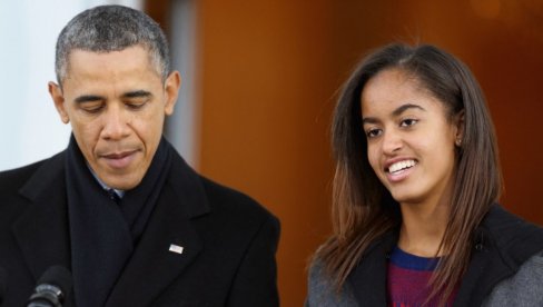 OBAMINA ĆERKA ODBACILA OČEVO PREZIME: Ne želi da je povezuju s njim (FOTO) OBAMINA ĆERKA ODBACILA OČEVO PREZIME: Ne želi da je povezuju s njim (FOTO)