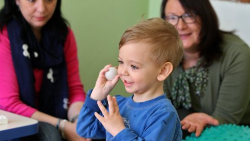 ŠIRENJE MREŽE RAZVOJNIH SAVETOVALIŠTA: Za 60.000 predškolaca potrebna podrška u prevazilaženju teškoća ŠIRENJE MREŽE RAZVOJNIH SAVETOVALIŠTA: Za 60.000 predškolaca potrebna podrška u prevazilaženju teškoća