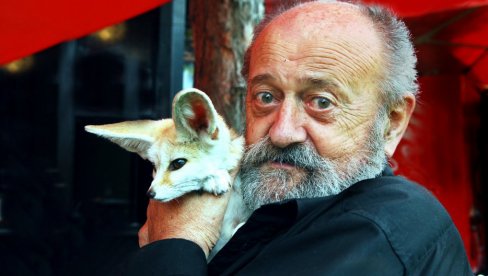 SEĆANJE NA VUKA JE SEĆANJE NA ČOVEKA: Porodica i prijatelji dugogodišnjeg direktora beogradskog Zoo vrta obeležili deset godina od njegove smrti SEĆANJE NA VUKA JE SEĆANJE NA ČOVEKA: Porodica i prijatelji dugogodišnjeg direktora beogradskog Zoo vrta obeležili deset godina od njegove smrti