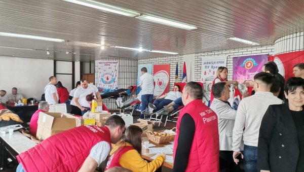 ВРАЊЕ ЦЕНТАР ХУМАНОСТИ: Прикупљене 302 јединице крви ВРАЊЕ ЦЕНТАР ХУМАНОСТИ: Прикупљене 302 јединице крви