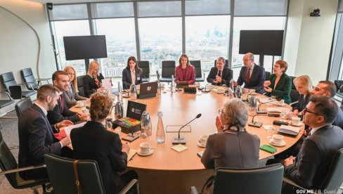 SARADNJA SA EBRD VAŽNA ZA INVESTICIJE: Zaključak je sastanka Spajić - Reno Baso SARADNJA SA EBRD VAŽNA ZA INVESTICIJE: Zaključak je sastanka Spajić - Reno Baso