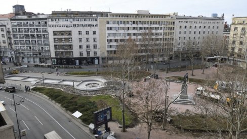 BEZISTAN ČEKA DEOBU: Rekonstrukcija Trga Nikole Pašića počela, radovi obišli i prolaz (FOTO) BEZISTAN ČEKA DEOBU: Rekonstrukcija Trga Nikole Pašića počela, radovi obišli i prolaz (FOTO)