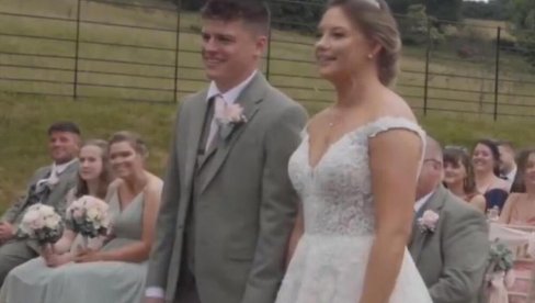 A TAMAN DA KAŽU DA: Mladenci nisu verovali šta čuju usred venčanja (VIDEO)