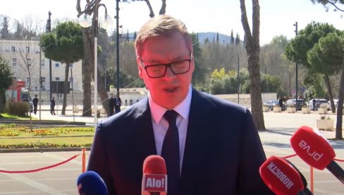 IMAMO VIŠE PREDLOGA DEKLARACIJE Vučić: Držaću se načela i principa koje je usvojio Savet za nacionalnu bezbednost IMAMO VIŠE PREDLOGA DEKLARACIJE Vučić: Držaću se načela i principa koje je usvojio Savet za nacionalnu bezbednost