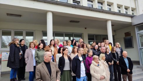 ПРАВОСУЂЕ СРПСКЕ У ГЕНЕРАЛНОМ ШТРАЈКУ: Исплата регреса, топлог оборка и накнада за радни стаж главни захтеви ПРАВОСУЂЕ СРПСКЕ У ГЕНЕРАЛНОМ ШТРАЈКУ: Исплата регреса, топлог оборка и накнада за радни стаж главни захтеви