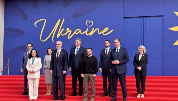 САМИТ УКРАЈИНА - ЈУГОИСТОЧНА ЕВРОПА: Лидери региона на самиту у Тирани (ФОТО/ВИДЕО) САМИТ УКРАЈИНА - ЈУГОИСТОЧНА ЕВРОПА: Лидери региона на самиту у Тирани (ФОТО/ВИДЕО)