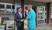 BEBE DOČEKUJU I SLIKAMA: GO Medijana niškom porodilištu darovala deset umetničkih dela BEBE DOČEKUJU I SLIKAMA: GO Medijana niškom porodilištu darovala deset umetničkih dela