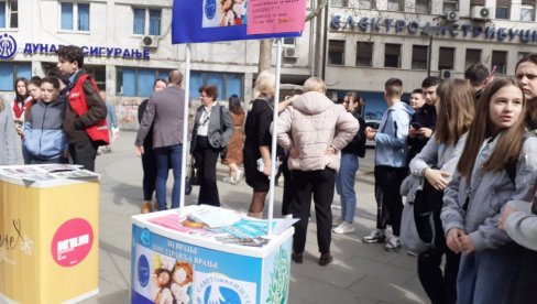 AKCIJA U VRANJU: Obeležen Međunarodni dan borbe protiv vršnjačkog nasilja AKCIJA U VRANJU: Obeležen Međunarodni dan borbe protiv vršnjačkog nasilja