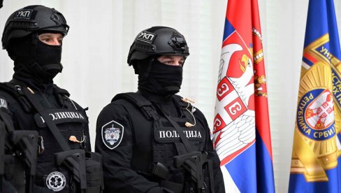 PALI ZBOG MAFIJAŠKIH UBISTAVA: Evo kako je policija uhapsila Zvicerove, Šarićeve i Belivukove „vojnike“ (FOTO/VIDEO)