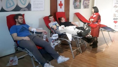AKCIJA DOBROVOLJNOG DAVALAŠTVA: Humani Negotinci donirali 69 jedinica krvi