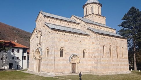 ŠEF MISIJE EULEKSA NA KOSOVU I METOHIJI: Odluka o vraćanju zemljišta manastiru Visoki Dečani-obavezujuća