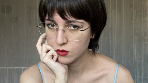 IME U PEPELU NAJBOLJA DRAMA: Nina Plavanjac pobednica Pozorja IME U PEPELU NAJBOLJA DRAMA: Nina Plavanjac pobednica Pozorja