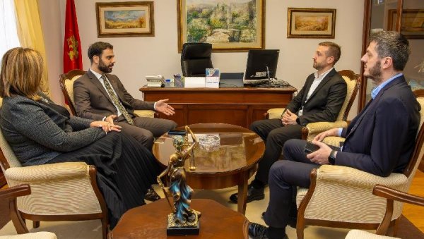 ПОМОРСТВО РАЗВИЈАТИ СНАЖНИЈЕ: Поручио министар Радуловић ПОМОРСТВО РАЗВИЈАТИ СНАЖНИЈЕ: Поручио министар Радуловић