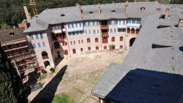 СКАНДАЛ НА СВЕТОЈ ГОРИ! Славни српски кошаркаш опљачкан у манастиру Хиландар СКАНДАЛ НА СВЕТОЈ ГОРИ! Славни српски кошаркаш опљачкан у манастиру Хиландар