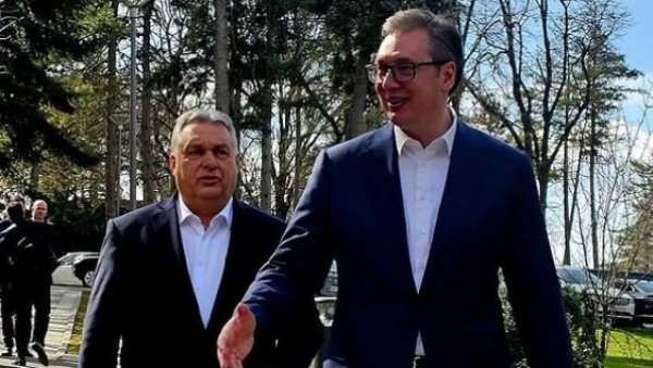СРДАЧАН СУСРЕТ ВУЧИЋА И ОРБАНА: Тешка времена и озбиљна питања увек су лакша када их поделите са искреним партнерима и пријатељима (ФОТО) СРДАЧАН СУСРЕТ ВУЧИЋА И ОРБАНА: Тешка времена и озбиљна питања увек су лакша када их поделите са искреним партнерима и пријатељима (ФОТО)