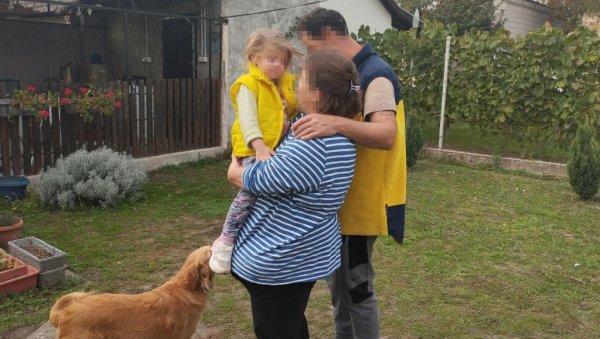 ПАТИМО ЗА МАРТИНОМ(4) , ХОЋЕМО ДА НАМ ЈЕ ВРАТЕ: Хранитељка из Бачке Тополе тражи ревизију поступка усвајања девојчице у Суботицу ПАТИМО ЗА МАРТИНОМ(4) , ХОЋЕМО ДА НАМ ЈЕ ВРАТЕ: Хранитељка из Бачке Тополе тражи ревизију поступка усвајања девојчице у Суботицу