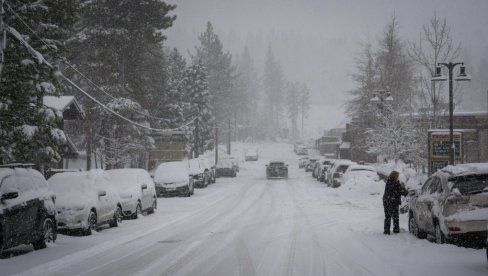 U SRBIJU STIŽE POLARNI VRTLOG: Sneg će padati danima, a u najavi je još jedna opasna pojava U SRBIJU STIŽE POLARNI VRTLOG: Sneg će padati danima, a u najavi je još jedna opasna pojava