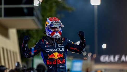 ŠAMPION SE OGLASIO O MOGUĆEM PRELASKU U MERCEDES: Maks poštuje ugovor ŠAMPION SE OGLASIO O MOGUĆEM PRELASKU U MERCEDES: Maks poštuje ugovor