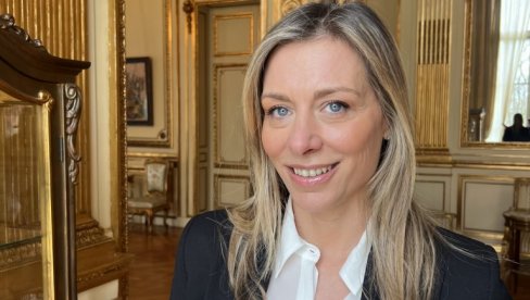 OLIMPIJADA I EKSPO ŠANSA ZA PROMOCIJU: Ana Hrustanović, ambasadorka Srbije u Francuskoj, za Novosti posle susreta sa Makronom (FOTO) OLIMPIJADA I EKSPO ŠANSA ZA PROMOCIJU: Ana Hrustanović, ambasadorka Srbije u Francuskoj, za Novosti posle susreta sa Makronom (FOTO)