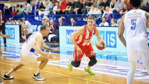 ZVEZDA RAZNELA MORNAR: Crveno-beli održali čas košarke u Baru ZVEZDA RAZNELA MORNAR: Crveno-beli održali čas košarke u Baru