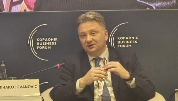 ЈОВАНОВИЋ УПУТИО ПИСМО ПОДРШКЕ ВУЧИЋУ: Још једном је целом свету показао своју храброст ЈОВАНОВИЋ УПУТИО ПИСМО ПОДРШКЕ ВУЧИЋУ: Још једном је целом свету показао своју храброст