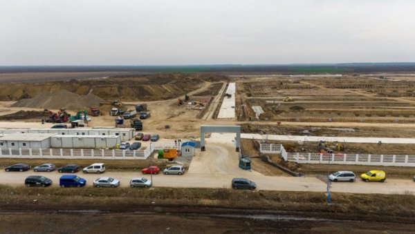 ПУТ ЗА НОВЕ ИНВЕСТИТОРЕ: Покрајина са 53 милиона динара суфинансира наставак уређења радне зоне Румска петља ПУТ ЗА НОВЕ ИНВЕСТИТОРЕ: Покрајина са 53 милиона динара суфинансира наставак уређења радне зоне Румска петља