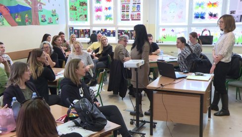 СТРУЧНО УСАВРШАВАЊЕ И РАЗМЕНА ИСКУСТАВА: Зимски сусрети учитеља код Јагодине (ФОТО) СТРУЧНО УСАВРШАВАЊЕ И РАЗМЕНА ИСКУСТАВА: Зимски сусрети учитеља код Јагодине (ФОТО)