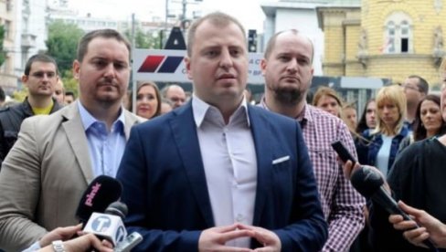 MIRKOVIĆ: Sve je veća panika u redovima tajkuna Đilasa MIRKOVIĆ: Sve je veća panika u redovima tajkuna Đilasa