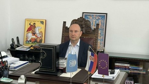 О ДАНУ ЖАЛОСТИ ПО ЗАВРШЕТКУ ИСТРАГЕ: Градоначелник Милан Ђурић поводом трагедије у Петроварадину О ДАНУ ЖАЛОСТИ ПО ЗАВРШЕТКУ ИСТРАГЕ: Градоначелник Милан Ђурић поводом трагедије у Петроварадину