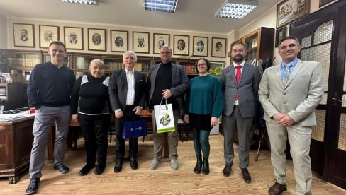 RAZMENA ZNANJA: Meomorandum od saradnji Biološkog fakulteta i Prirorodno matematičkog fakulteta u Podgorici RAZMENA ZNANJA: Meomorandum od saradnji Biološkog fakulteta i Prirorodno matematičkog fakulteta u Podgorici