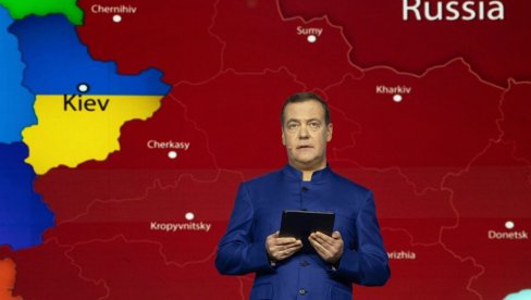 MEDVEDEV STAO PRED KARTU EVROPE: Ukrajina je Rusija - ovo će biti njihova teritorija (FOTO/VIDEO)