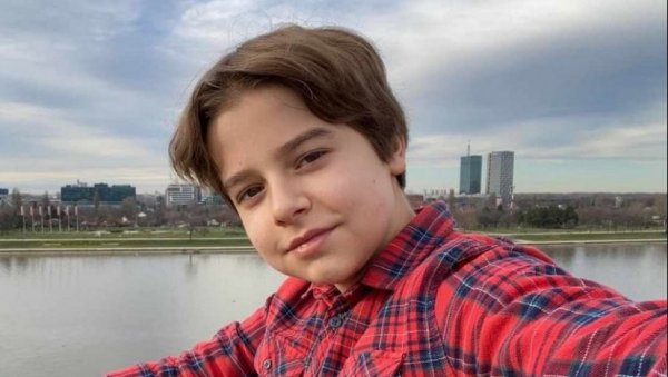 ЖЕЛЕО ДА СЕ СА ДРУГОВИМА ПРОВОЗА СПОРТСКИМ АВИОНИМА: Сутра би Андрија, убијен у Рибникару, напунио 15 – мајка Сузана најављује изненађење ЖЕЛЕО ДА СЕ СА ДРУГОВИМА ПРОВОЗА СПОРТСКИМ АВИОНИМА: Сутра би Андрија, убијен у Рибникару, напунио 15 – мајка Сузана најављује изненађење