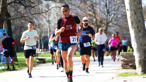 U NIŠU ISTRČAO STOTI MARATON: Sportski podvig Dragiše Filipovića (56), Paraćinca koji živi u Zaječaru