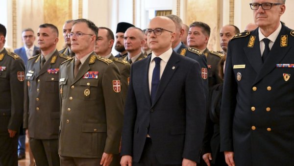 ЉУБАВ ПРЕМА ОТАЏБИНИ ИЗНАД СВЕГА: Обележен Дан Војнообавештајне агенције и 140 година војнообавештајне службе (ФОТО) ЉУБАВ ПРЕМА ОТАЏБИНИ ИЗНАД СВЕГА: Обележен Дан Војнообавештајне агенције и 140 година војнообавештајне службе (ФОТО)