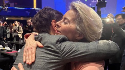 SRDAČAN POZDRAV: Premijerka Brnabić se u Bukureštu susrela sa Ursulom fon der Lajen (FOTO) SRDAČAN POZDRAV: Premijerka Brnabić se u Bukureštu susrela sa Ursulom fon der Lajen (FOTO)