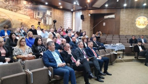 SEDNICA SKUPĐTINE GRADA VRANJA: Direktore biraju na konkursima SEDNICA SKUPĐTINE GRADA VRANJA: Direktore biraju na konkursima